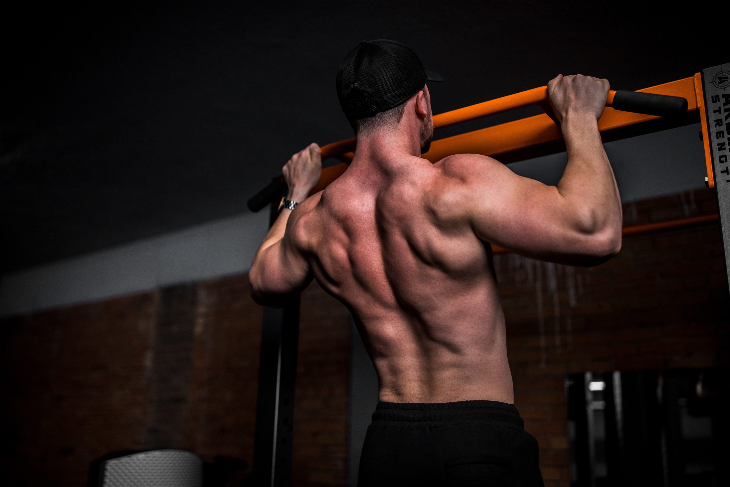 Back Workouts- Building Your Lat Muscles for that V-Shaped Taper